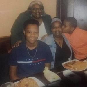 Meet your Posher, Teanda